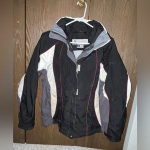 Columbia women’s hooded shell jacket size small
